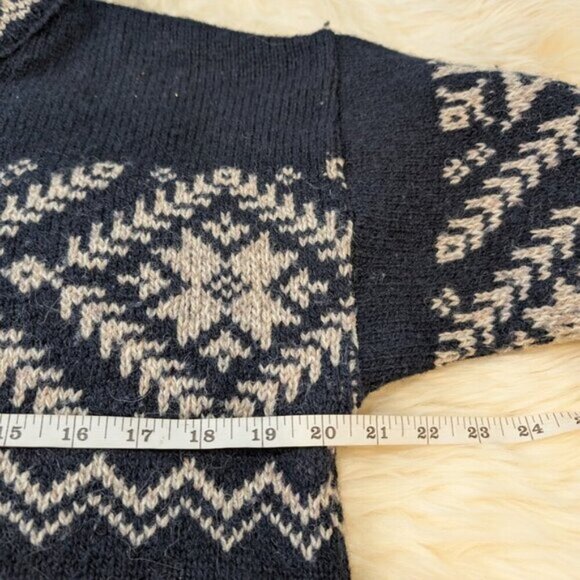 Demetre Fair Isle Snowflake Blue and White Wool Sweater Size Small - Picture 5 of 10